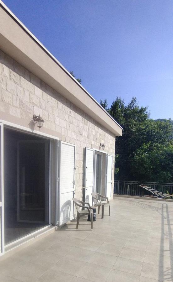 Guesthouse Nikoleta 2 Kotor Exteriör bild